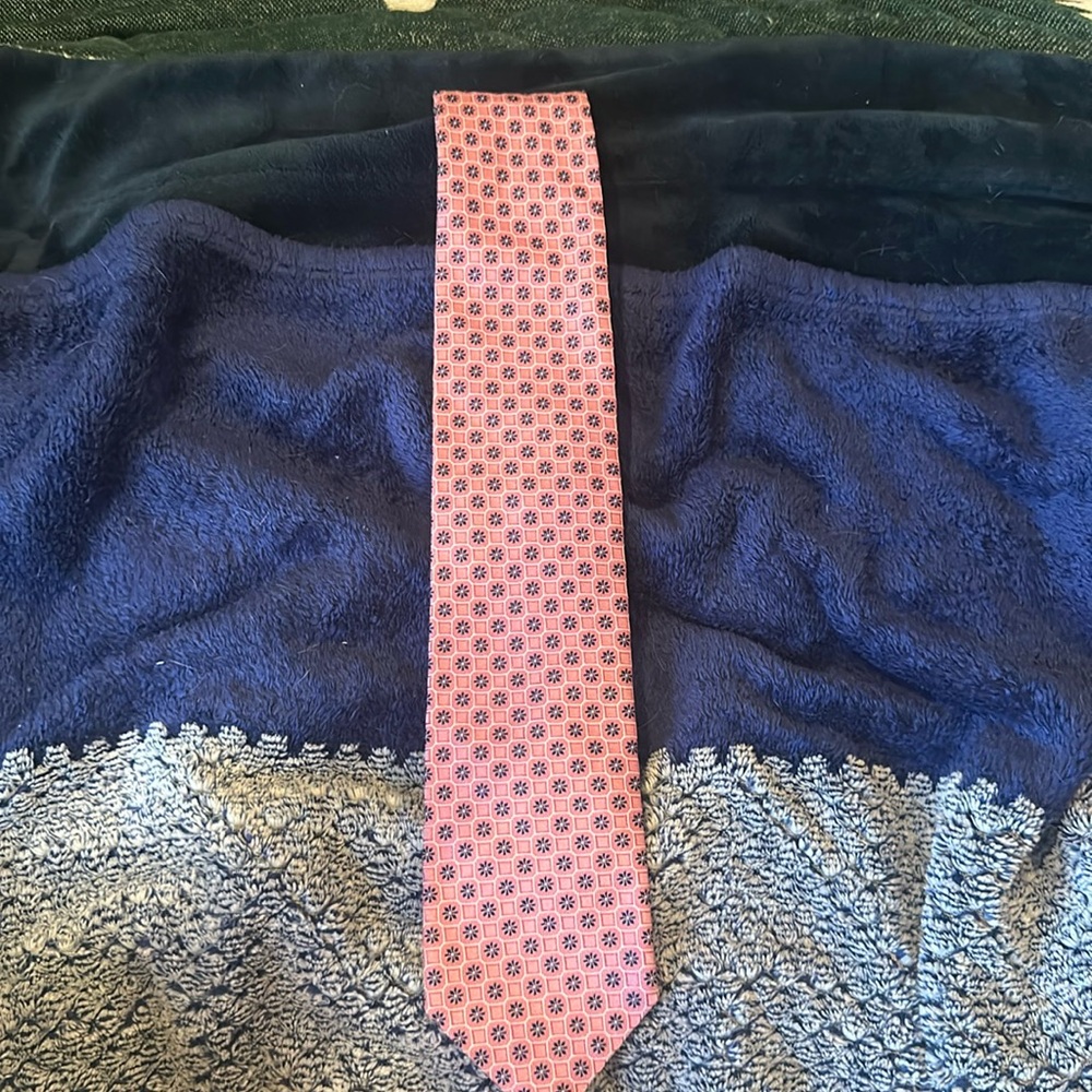 Pink and Navy Blue Floral Tie - in great condition!